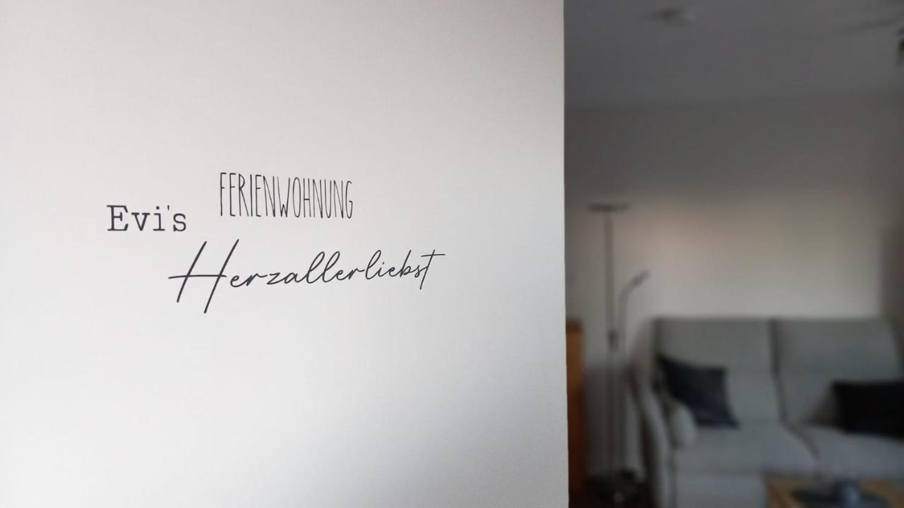 Ferienwohnung Evi'S Herzallerliebst Brilon Exterior photo